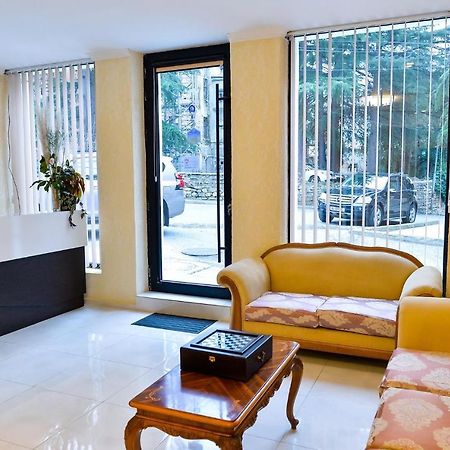 Pomegranate Hotel Кутаїсі Екстер'єр фото