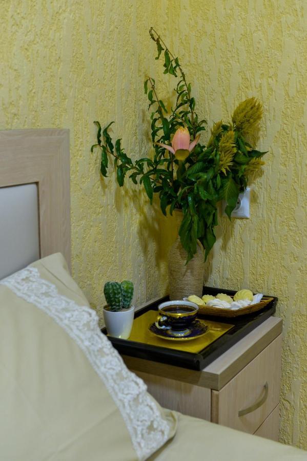 Pomegranate Hotel Кутаїсі Екстер'єр фото
