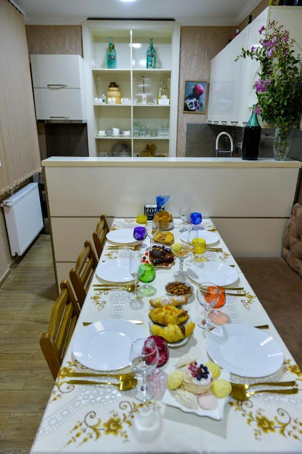 Pomegranate Hotel Кутаїсі Екстер'єр фото